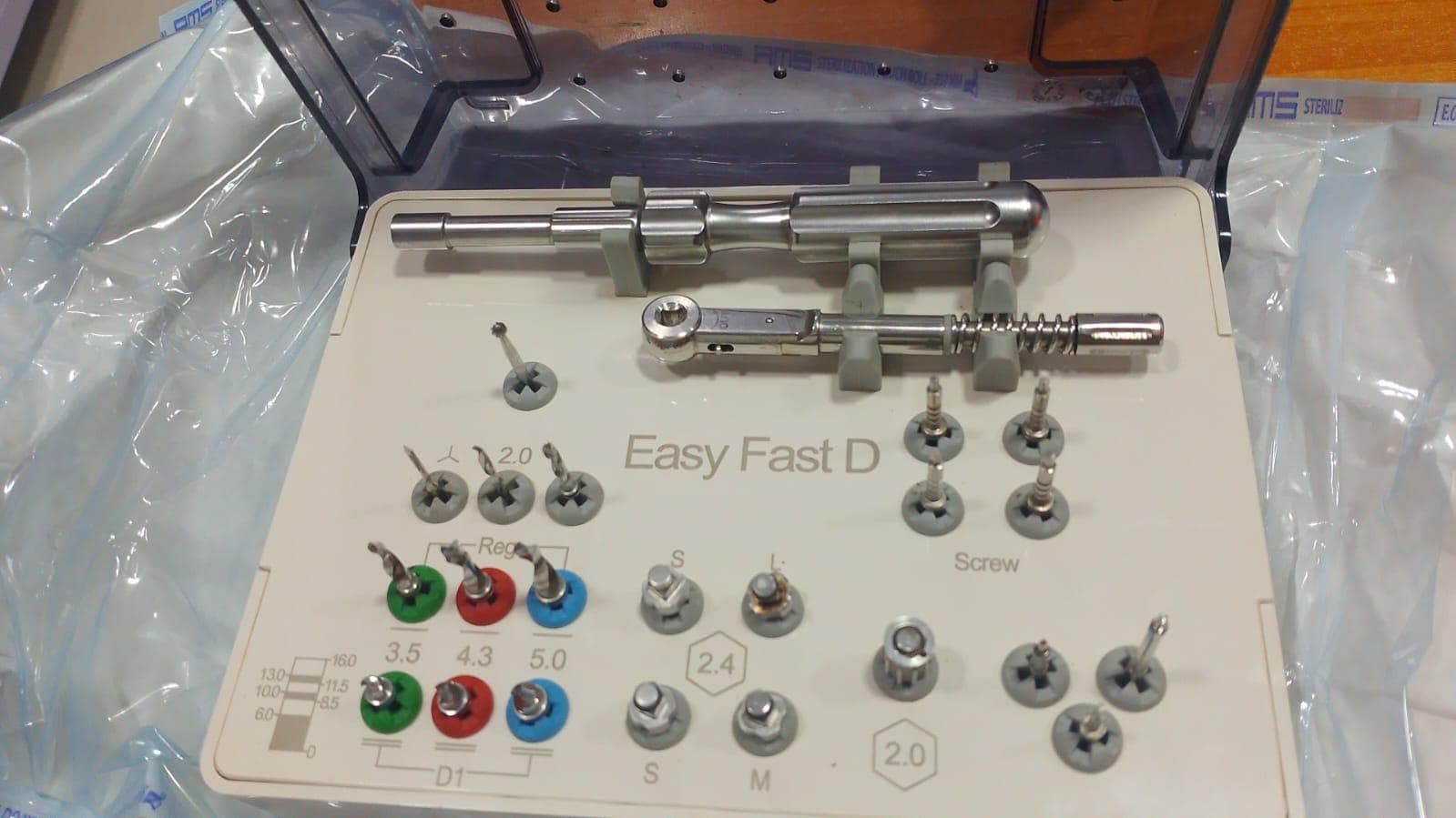 AutoFit Surgical Kit 5 - Used 